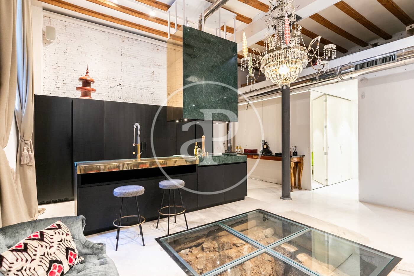 3 slaapkamer Appartement te koop in Barcelona stad - € 1.390.000 (Ref: 9137361)