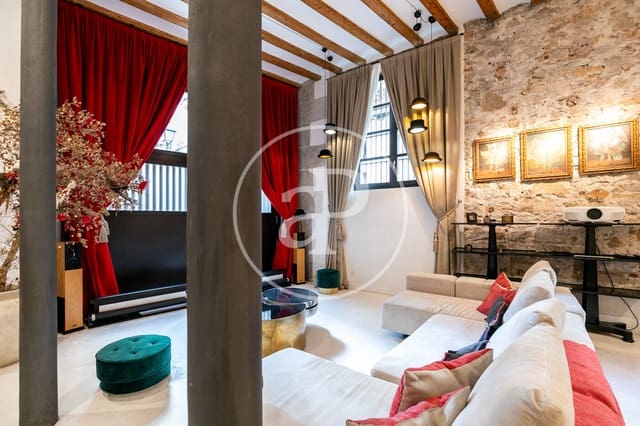 3 bedroom Apartment for sale in El Barri Gòtic, Barcelona city - € 1,390,000 (Ref: 9137361)