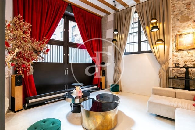 3 bedroom Apartment for sale in El Barri Gòtic, Barcelona city - € 1,390,000 (Ref: 9137361)