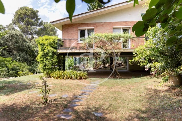 5 makuuhuone Huvila myytävänä paikassa Bellaterra, Cerdanyola del Vallès - 1 050 000 € (Ref: 9137363)