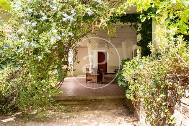 5 makuuhuone Huvila myytävänä paikassa Bellaterra, Cerdanyola del Vallès - 1 050 000 € (Ref: 9137363)