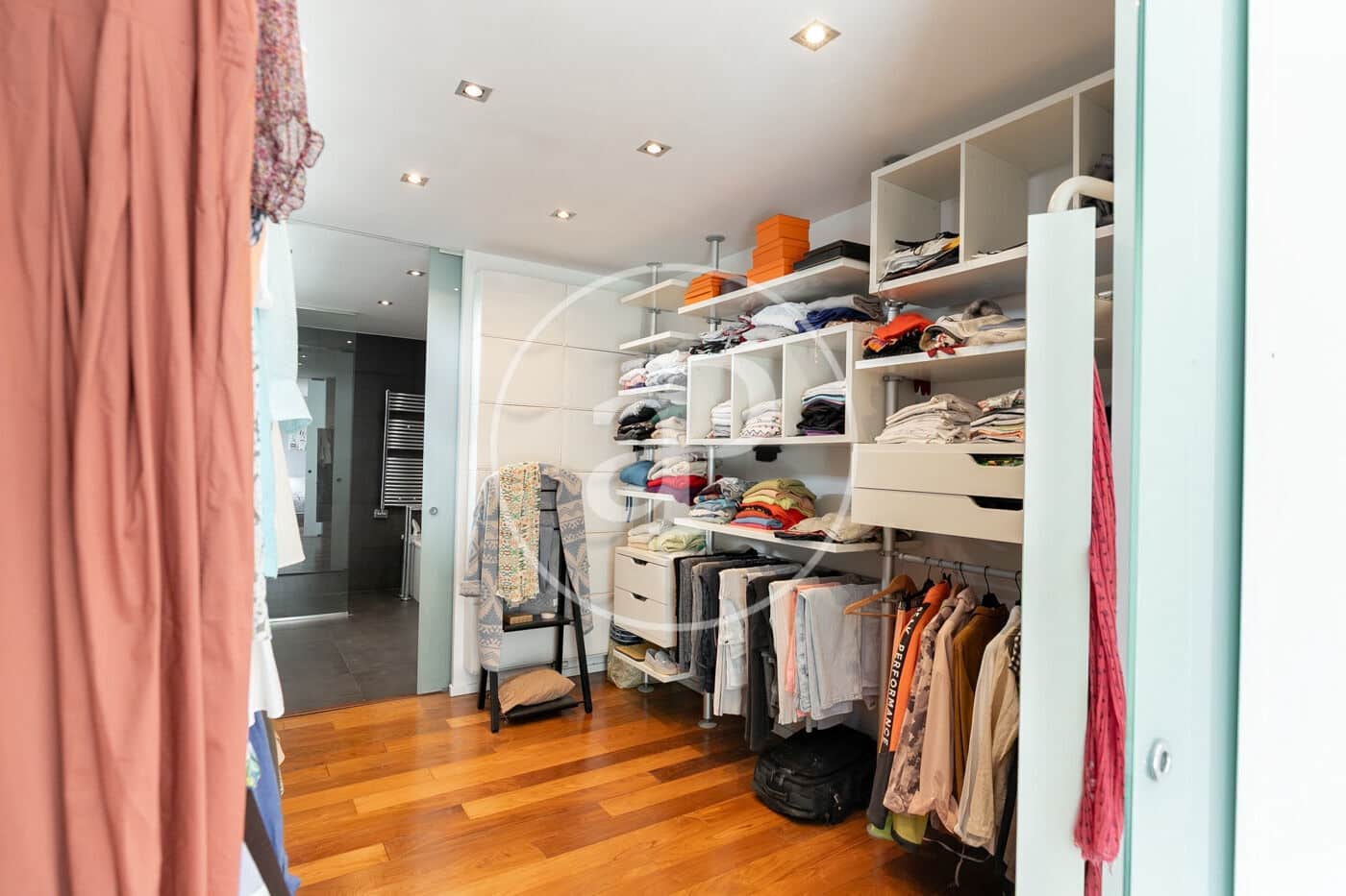 6 soveværelse Villa til leje i Barcelona by med swimmingpool - € 8.500 (Ref: 9137368)