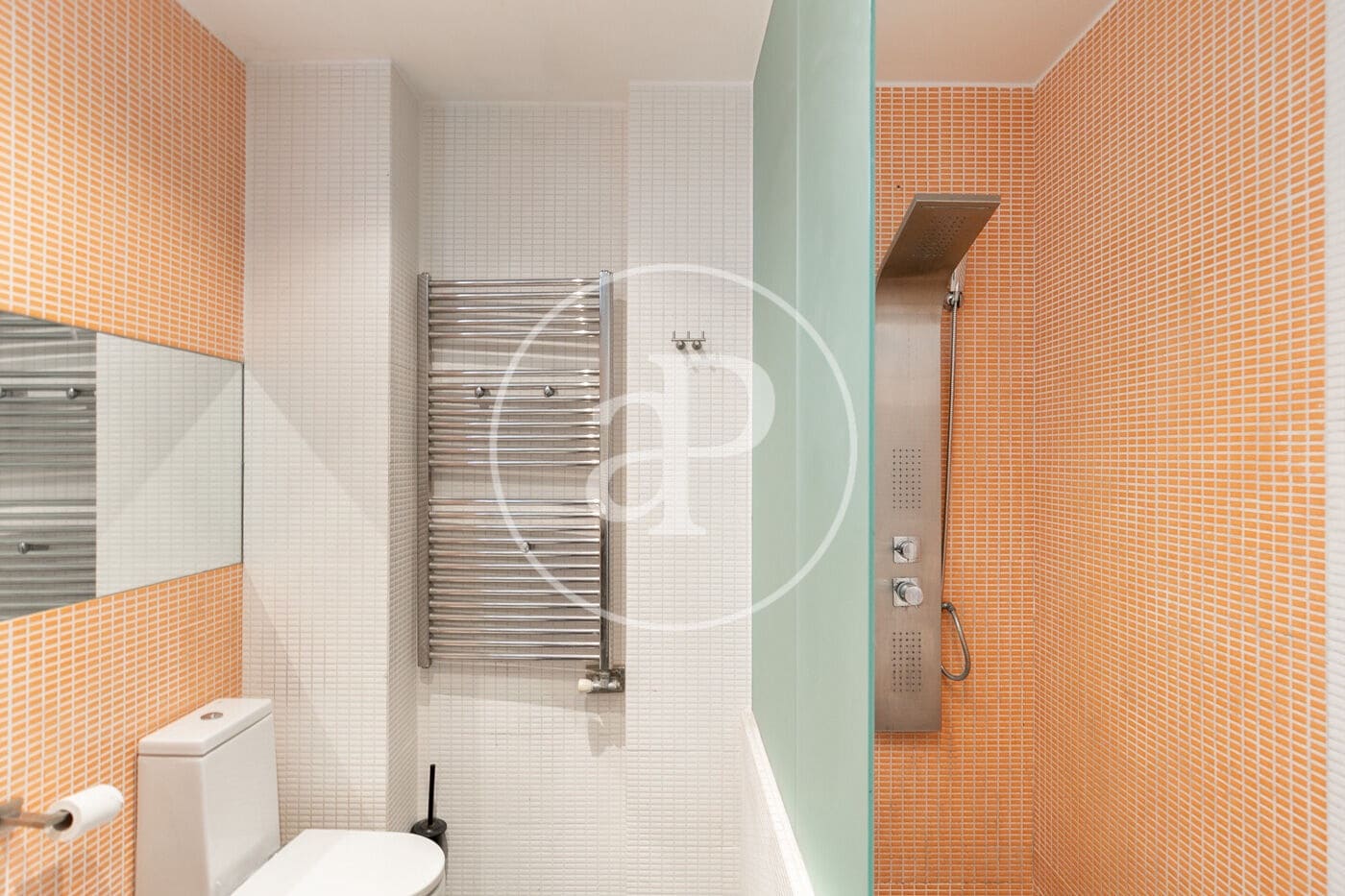 6 soveværelse Villa til leje i Barcelona by med swimmingpool - € 8.500 (Ref: 9137368)