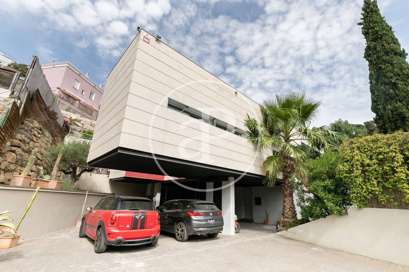 6 soveværelse Villa til leje i Barcelona by med swimmingpool - € 8.500 (Ref: 9137368)