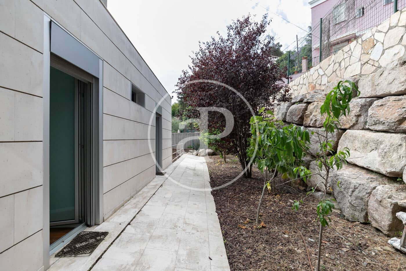 6 soveværelse Villa til leje i Barcelona by med swimmingpool - € 8.500 (Ref: 9137368)