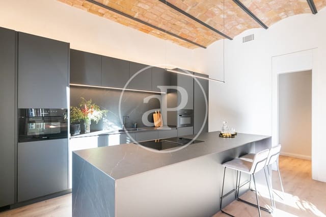 4 bedroom Apartment for sale in La Sagrada Família, Barcelona city - € 1,985,000 (Ref: 9137371)