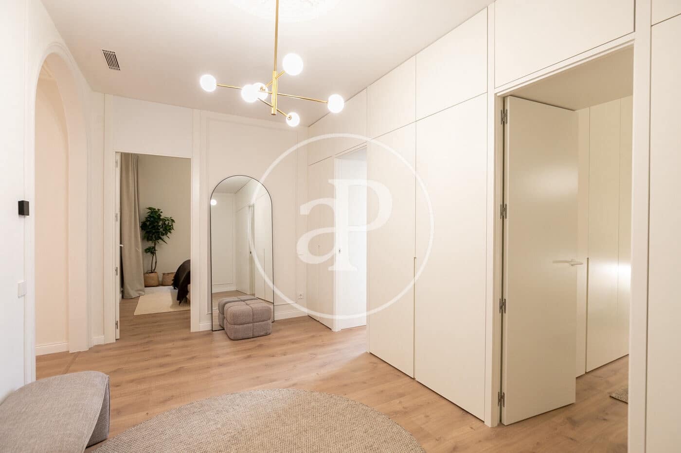 4 soveværelse Lejlighed til salg i Barcelona by - € 1.985.000 (Ref: 9137371)