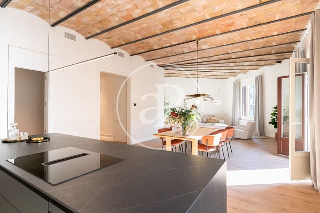 4 bedroom Apartment for sale in La Sagrada Família, Barcelona city - € 1,985,000 (Ref: 9137371)