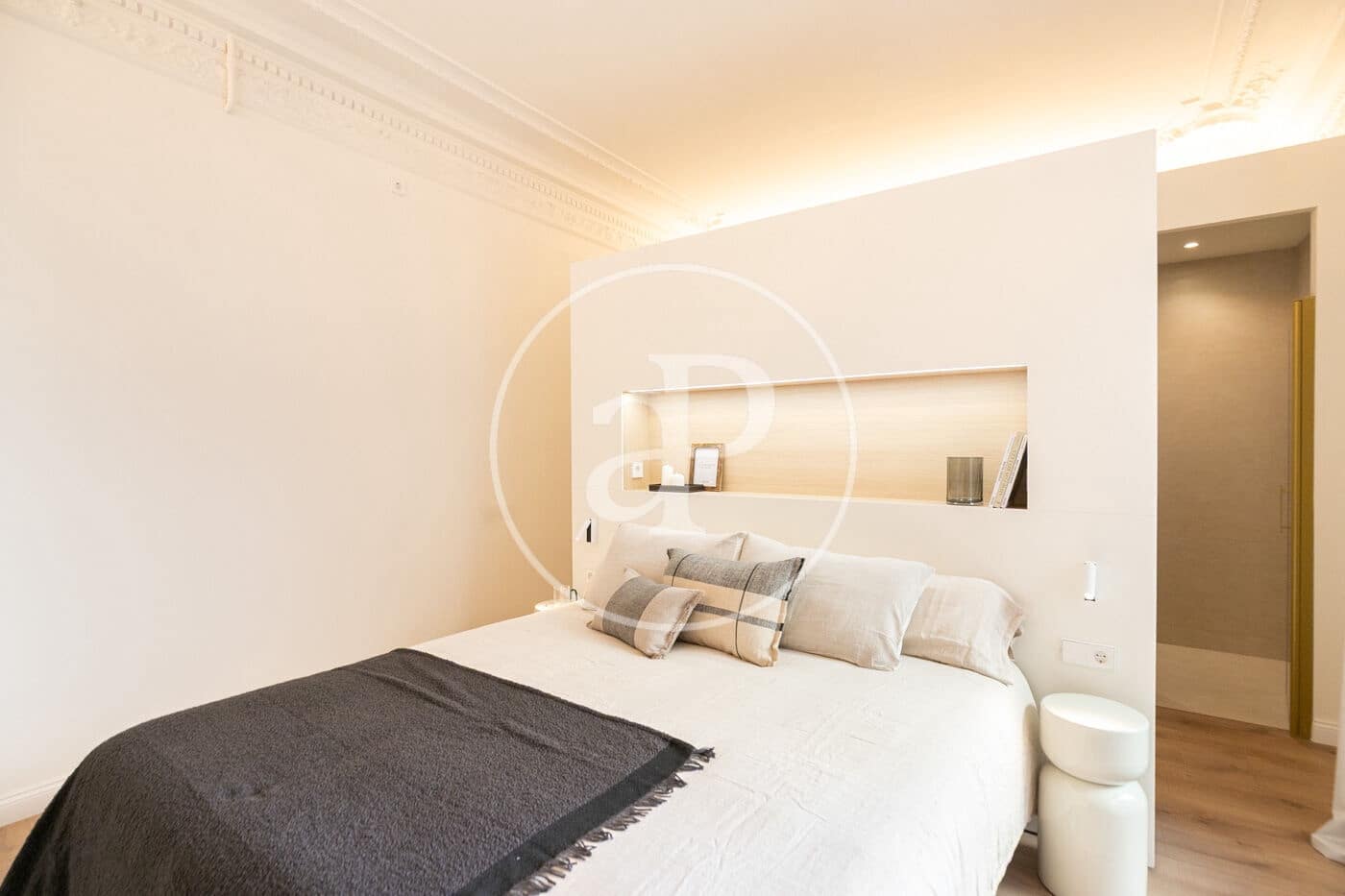 4 soveværelse Lejlighed til salg i Barcelona by - € 1.985.000 (Ref: 9137371)