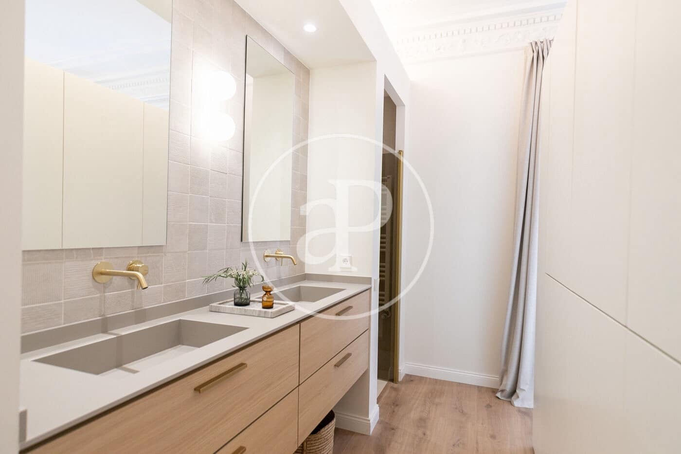 4 soveværelse Lejlighed til salg i Barcelona by - € 1.985.000 (Ref: 9137371)