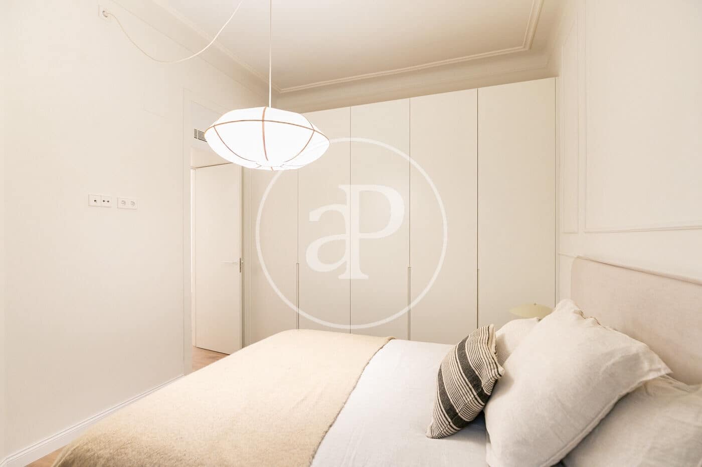 4 soveværelse Lejlighed til salg i Barcelona by - € 1.985.000 (Ref: 9137371)