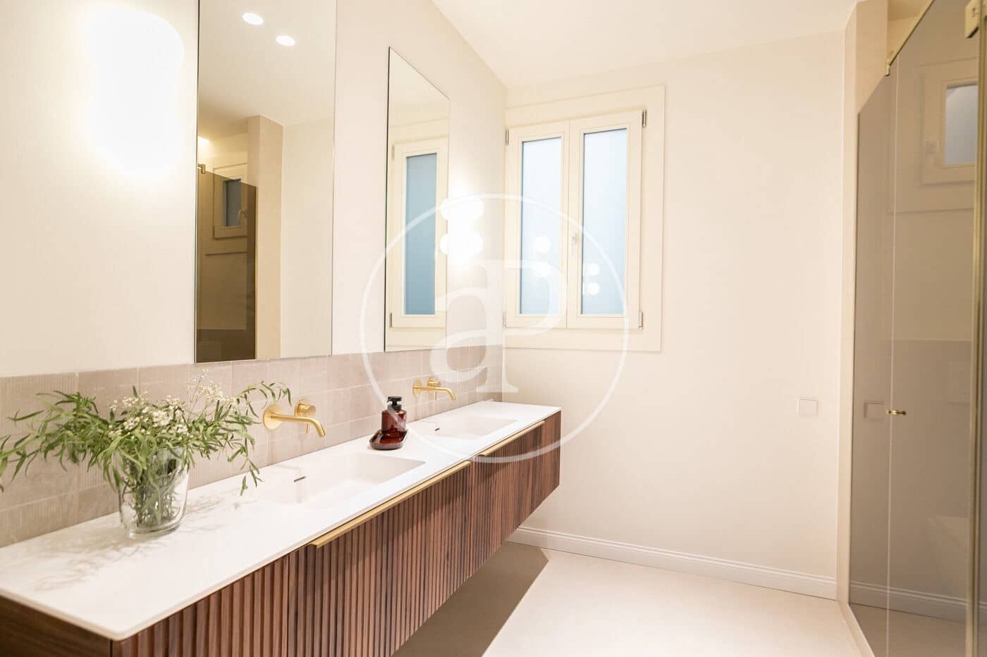 4 soveværelse Lejlighed til salg i Barcelona by - € 1.985.000 (Ref: 9137371)