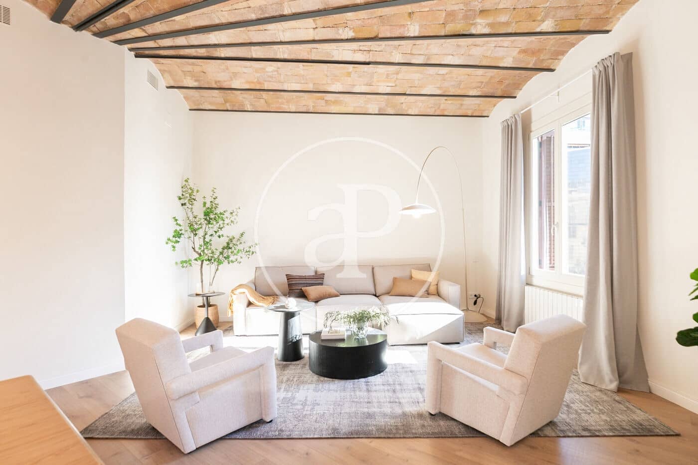 4 soveværelse Lejlighed til salg i Barcelona by - € 1.985.000 (Ref: 9137371)