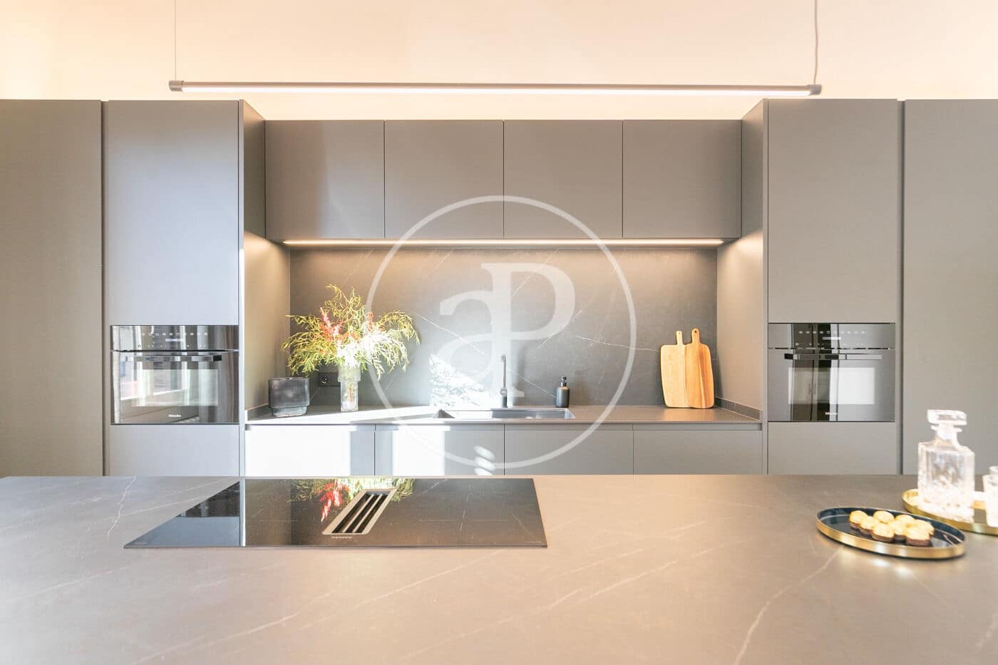 4 soveværelse Lejlighed til salg i Barcelona by - € 1.985.000 (Ref: 9137371)