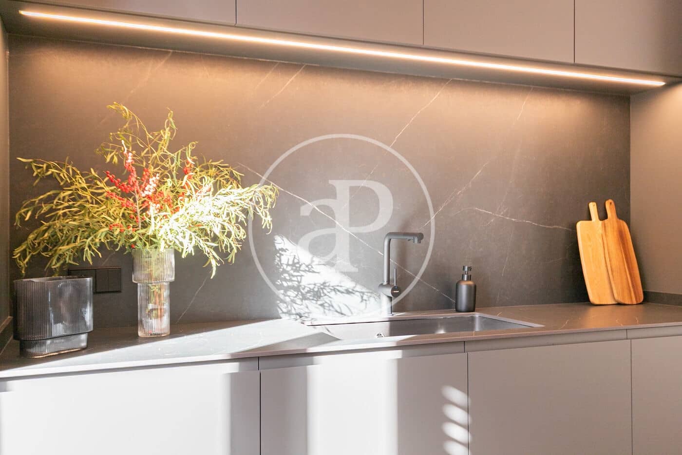 4 soveværelse Lejlighed til salg i Barcelona by - € 1.985.000 (Ref: 9137371)