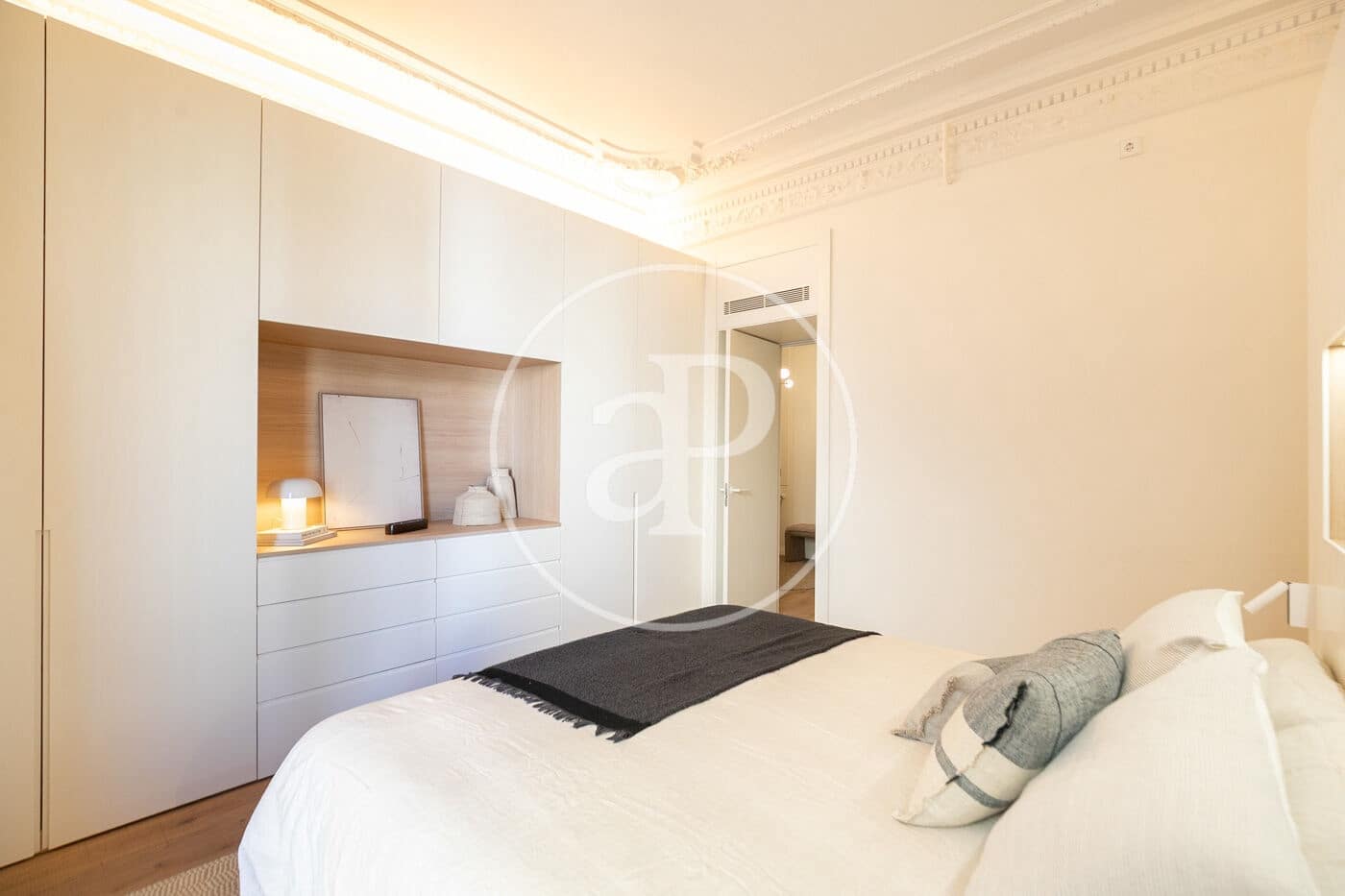 4 soveværelse Lejlighed til salg i Barcelona by - € 1.985.000 (Ref: 9137371)