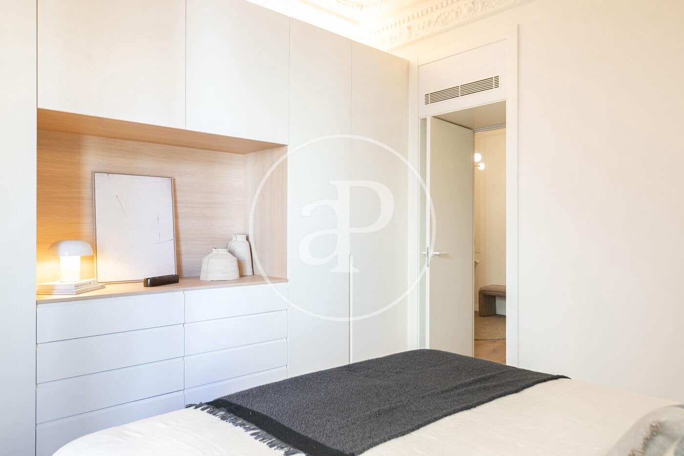 4 soveværelse Lejlighed til salg i Barcelona by - € 1.985.000 (Ref: 9137371)