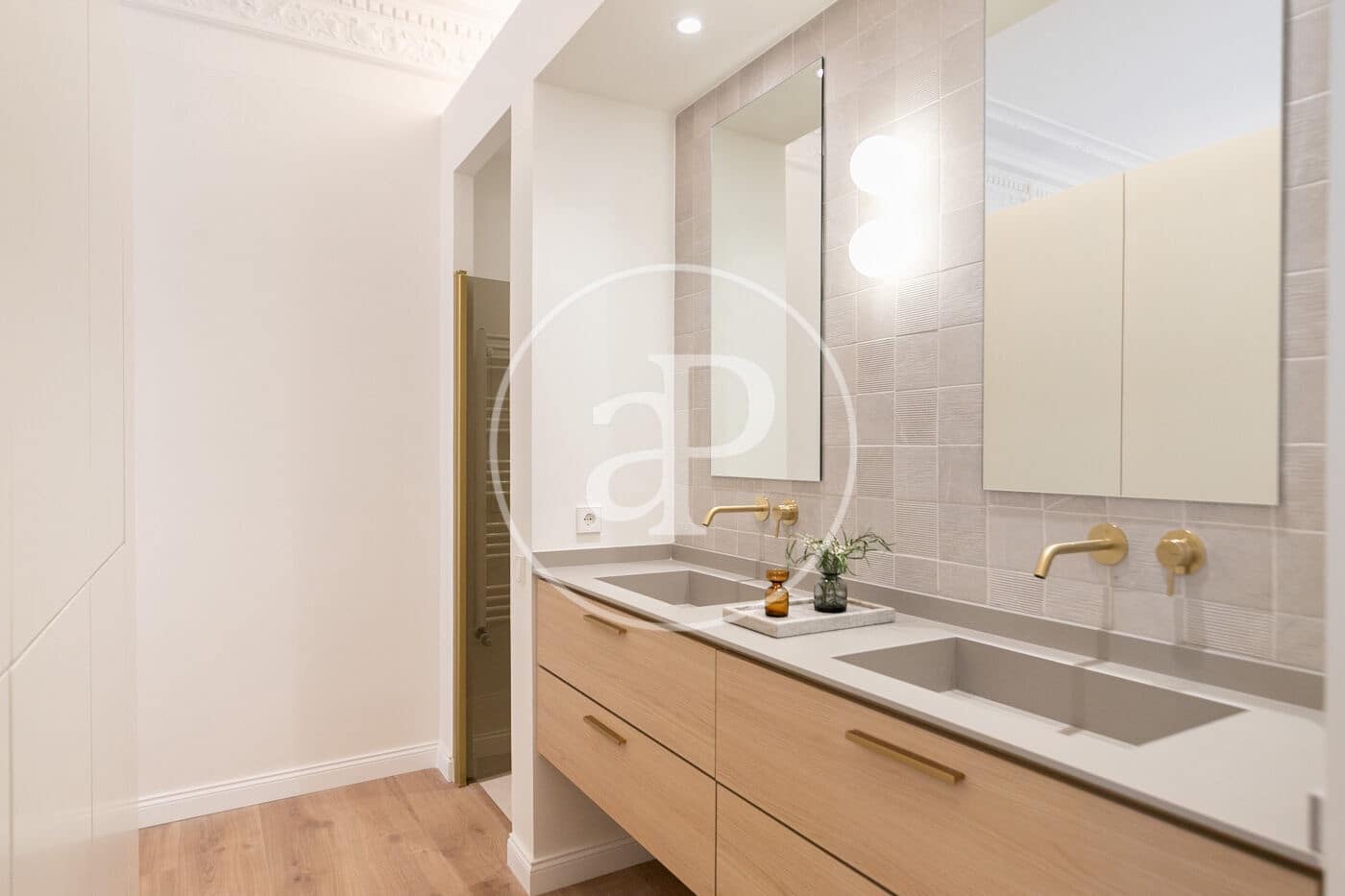 4 soveværelse Lejlighed til salg i Barcelona by - € 1.985.000 (Ref: 9137371)