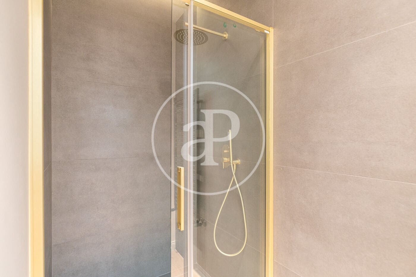 4 soveværelse Lejlighed til salg i Barcelona by - € 1.985.000 (Ref: 9137371)