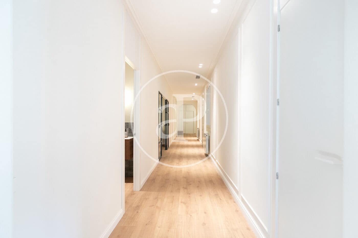 4 soveværelse Lejlighed til salg i Barcelona by - € 1.985.000 (Ref: 9137371)