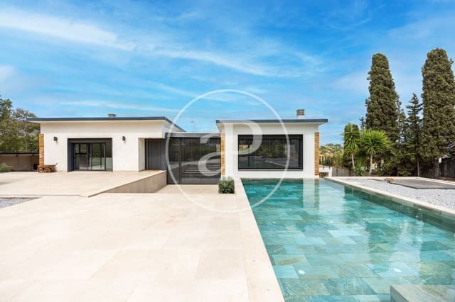 4 bedroom Villa for sale in Tiana with pool - € 1,900,000 (Ref: 9141791)