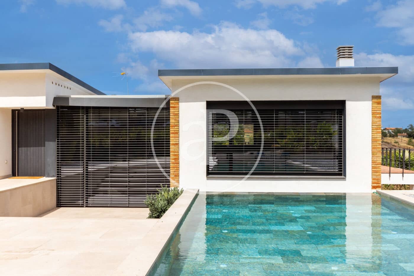 4 soveværelse Villa til salg i Tiana med swimmingpool - € 1.900.000 (Ref: 9141791)