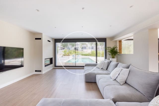 4 soveværelse Villa til salg i Tiana med swimmingpool - € 1.900.000 (Ref: 9141791)