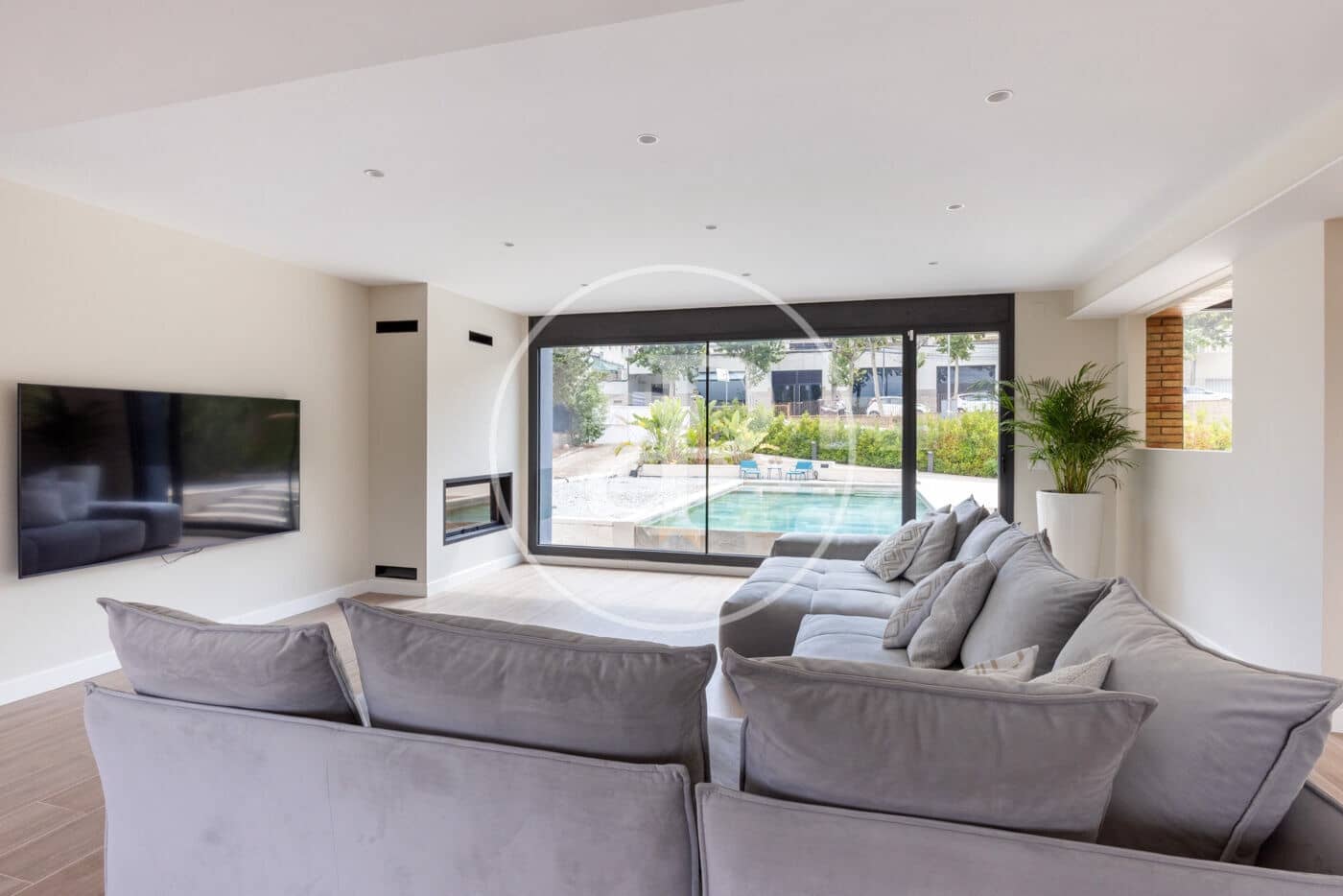 4 soveværelse Villa til salg i Tiana med swimmingpool - € 1.900.000 (Ref: 9141791)