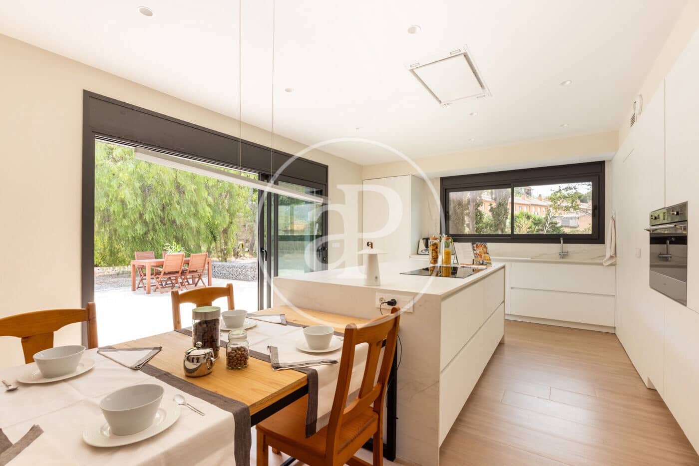 4 soveværelse Villa til salg i Tiana med swimmingpool - € 1.900.000 (Ref: 9141791)