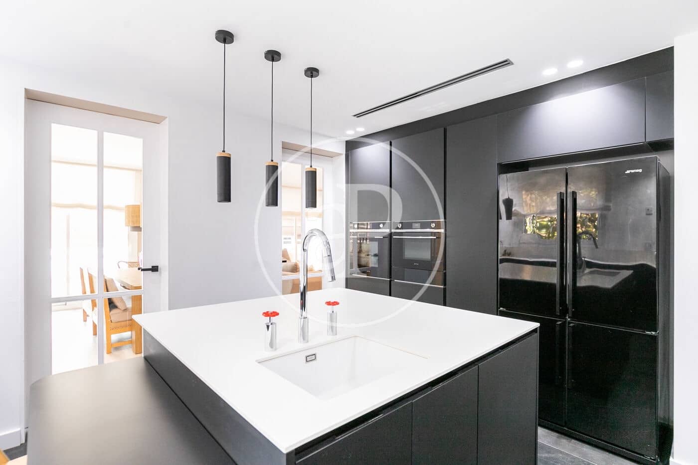4 bedroom Apartment for rent in Barcelona city with garage - € 4,403 (Ref: 9141792)