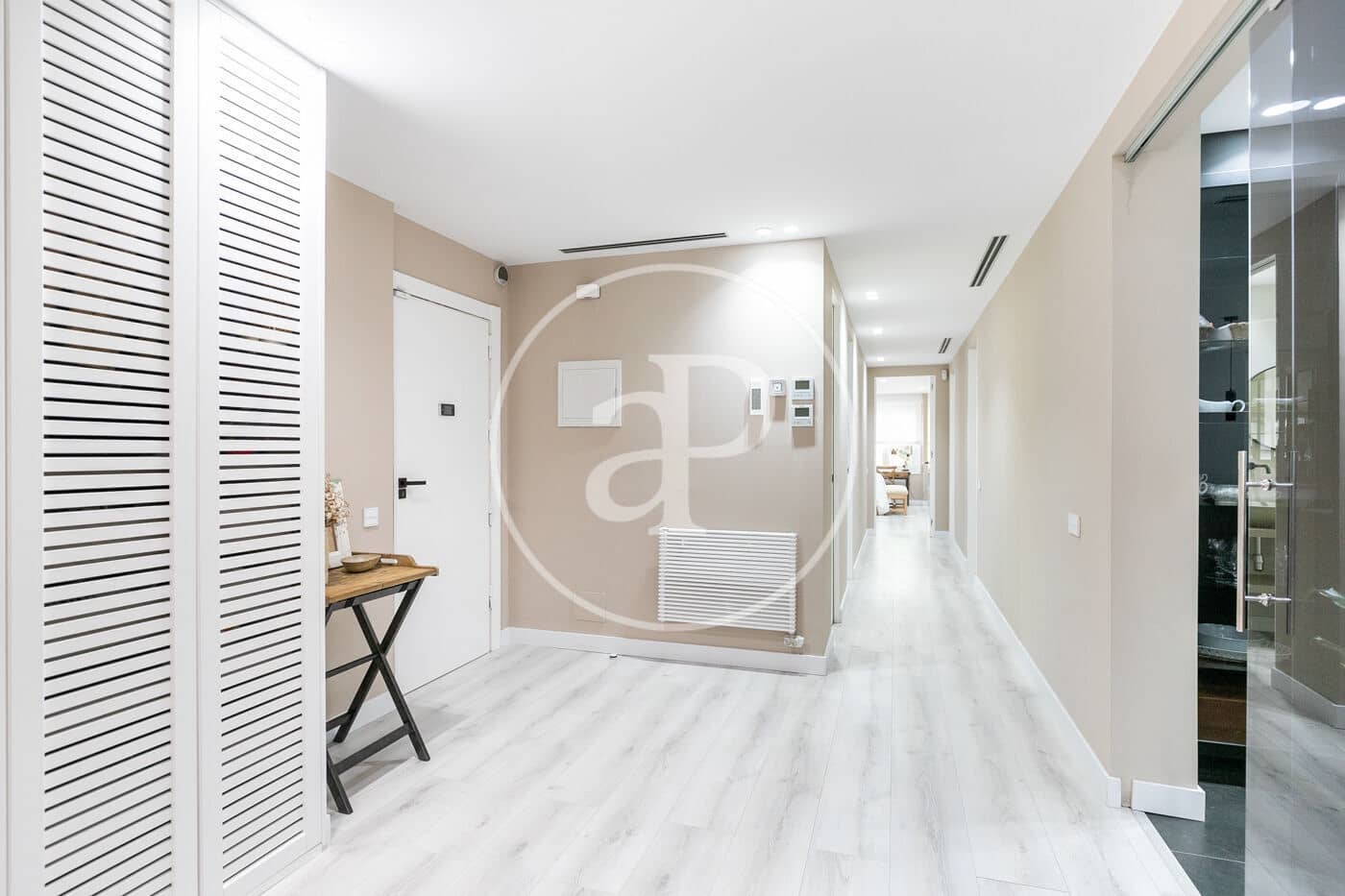 4 bedroom Apartment for rent in Barcelona city with garage - € 4,403 (Ref: 9141792)