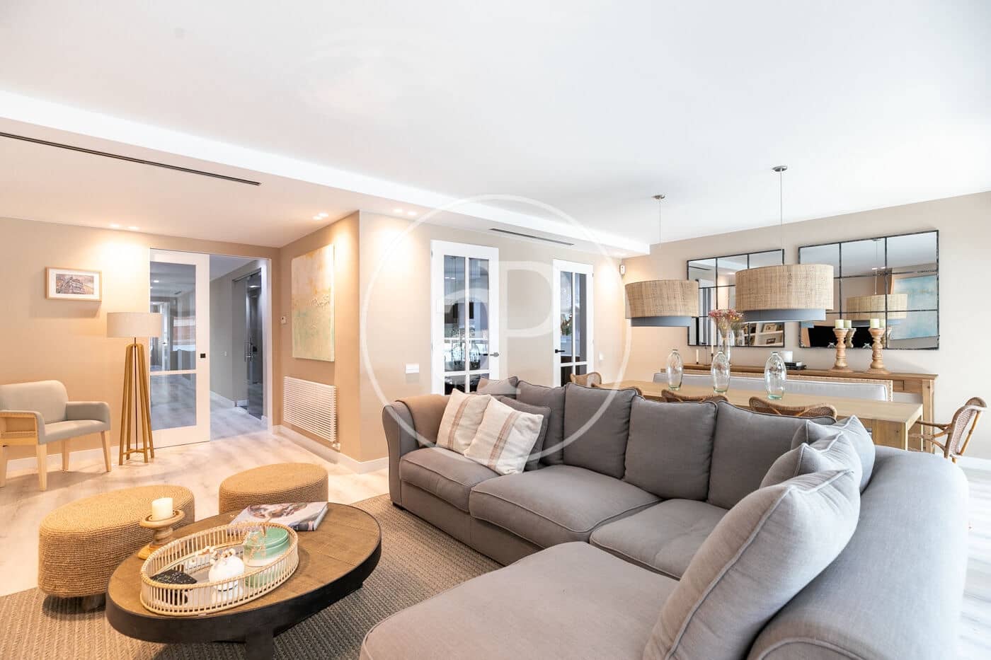 4 bedroom Apartment for rent in Barcelona city with garage - € 4,403 (Ref: 9141792)