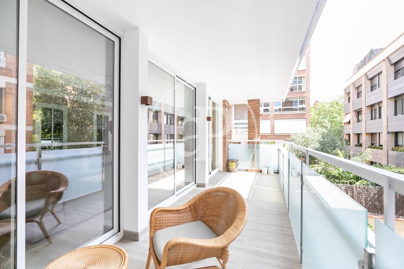 4 bedroom Apartment for rent in Barcelona city with garage - € 4,403 (Ref: 9141792)