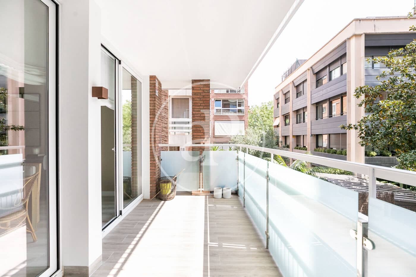 4 bedroom Apartment for rent in Barcelona city with garage - € 4,403 (Ref: 9141792)