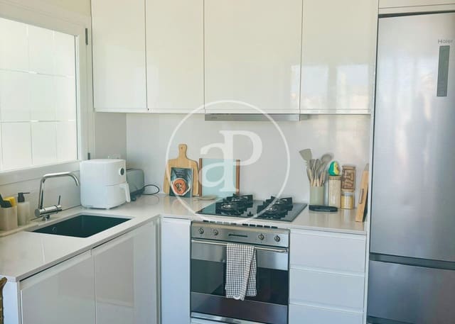 2 soveværelse Lejlighed til leje i El Putxet i El Farró, Barcelona by - € 2.300 (Ref: 9142831)