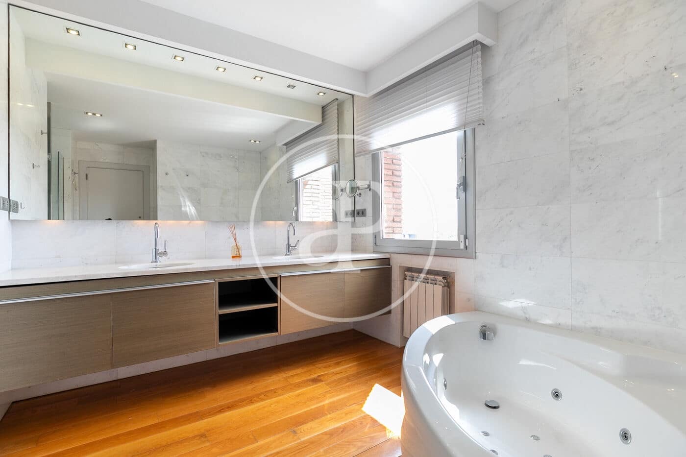 6 bedroom Villa for rent in Barcelona city with pool - € 9,900 (Ref: 9147441)