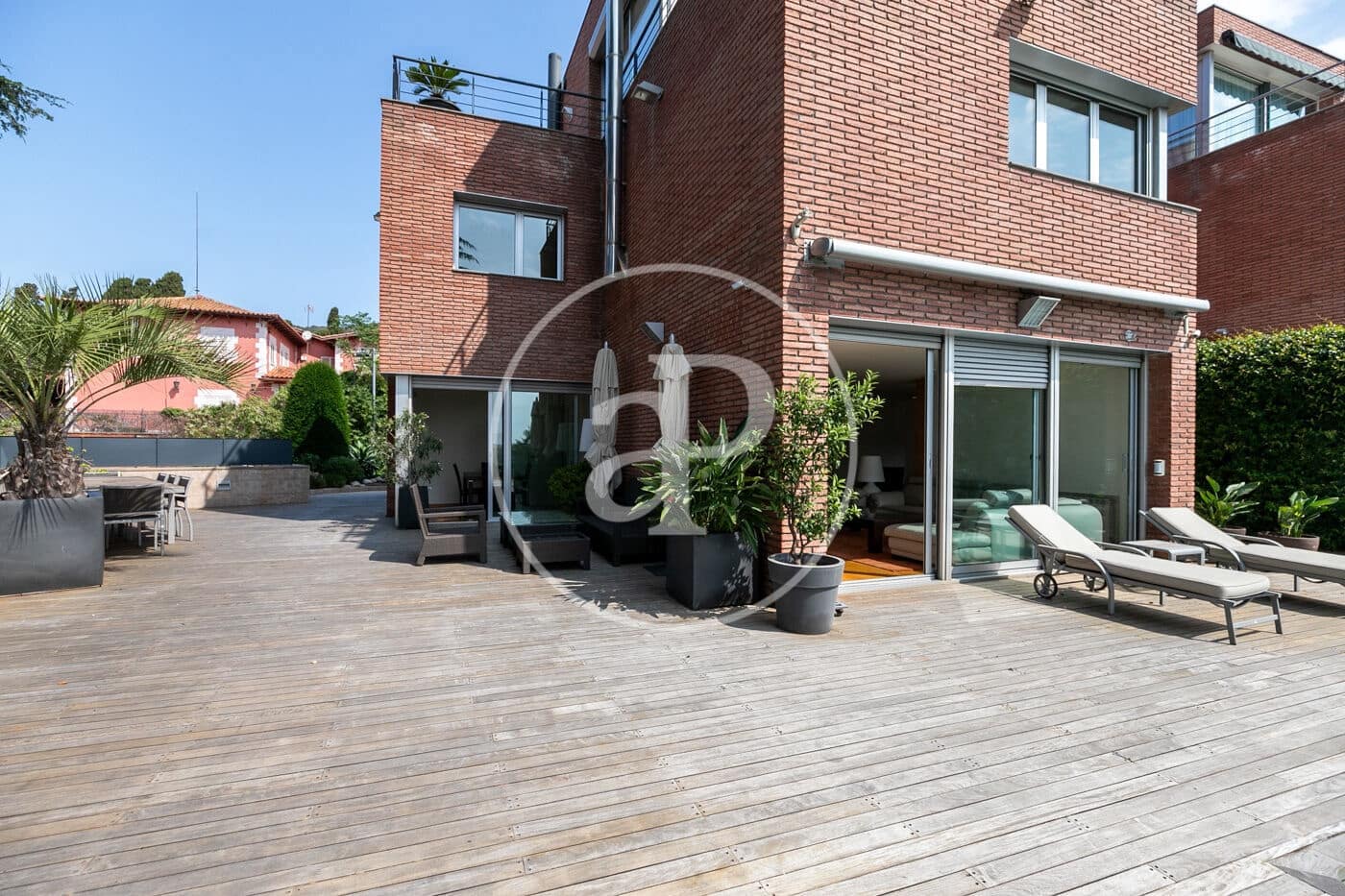 6 bedroom Villa for rent in Barcelona city with pool - € 9,900 (Ref: 9147441)