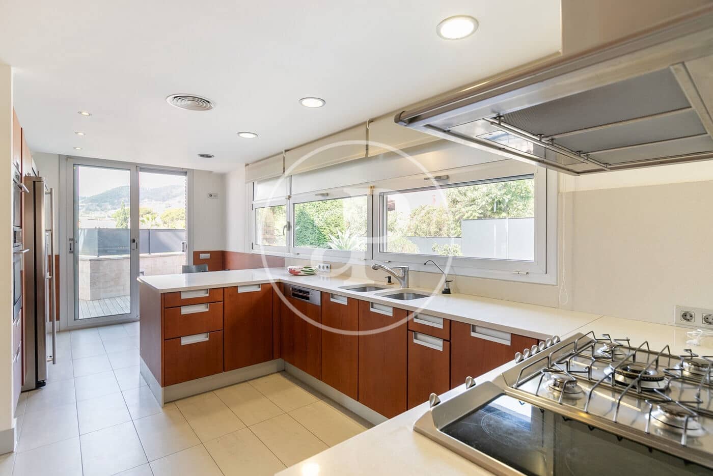 6 bedroom Villa for rent in Barcelona city with pool - € 9,900 (Ref: 9147441)