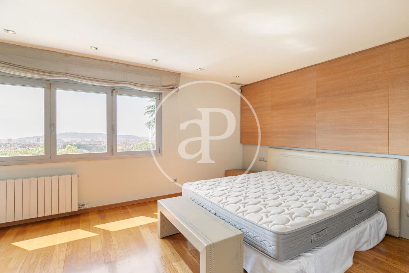 6 bedroom Villa for rent in Barcelona city with pool - € 9,900 (Ref: 9147441)