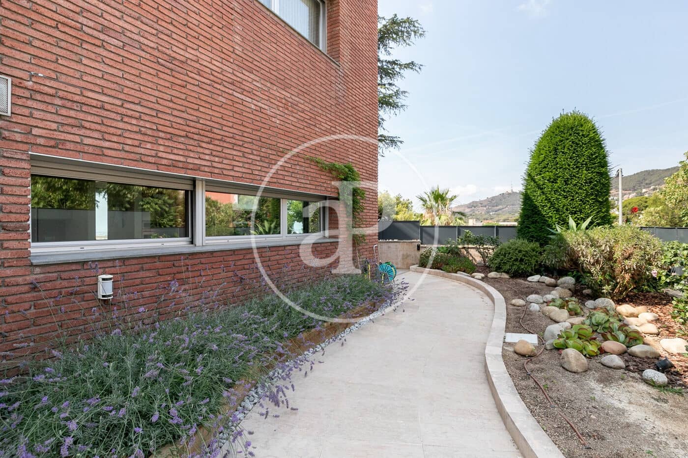 6 bedroom Villa for rent in Barcelona city with pool - € 9,900 (Ref: 9147441)