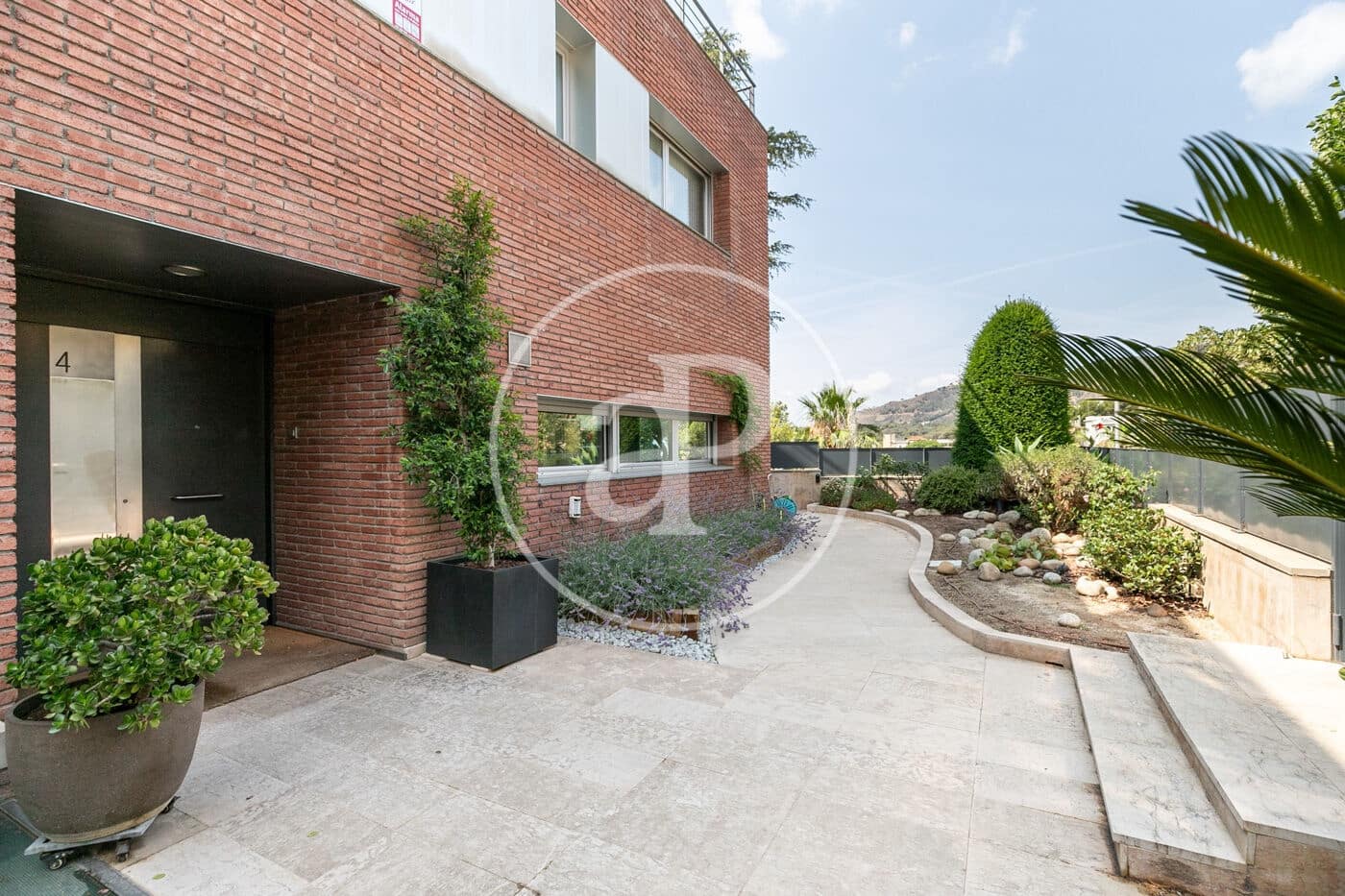 6 bedroom Villa for rent in Barcelona city with pool - € 9,900 (Ref: 9147441)