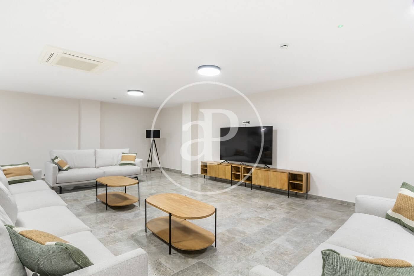 6 soveværelse Lejlighed til salg i Esplugues de Llobregat med swimmingpool - € 2.058.000 (Ref: 9147442)