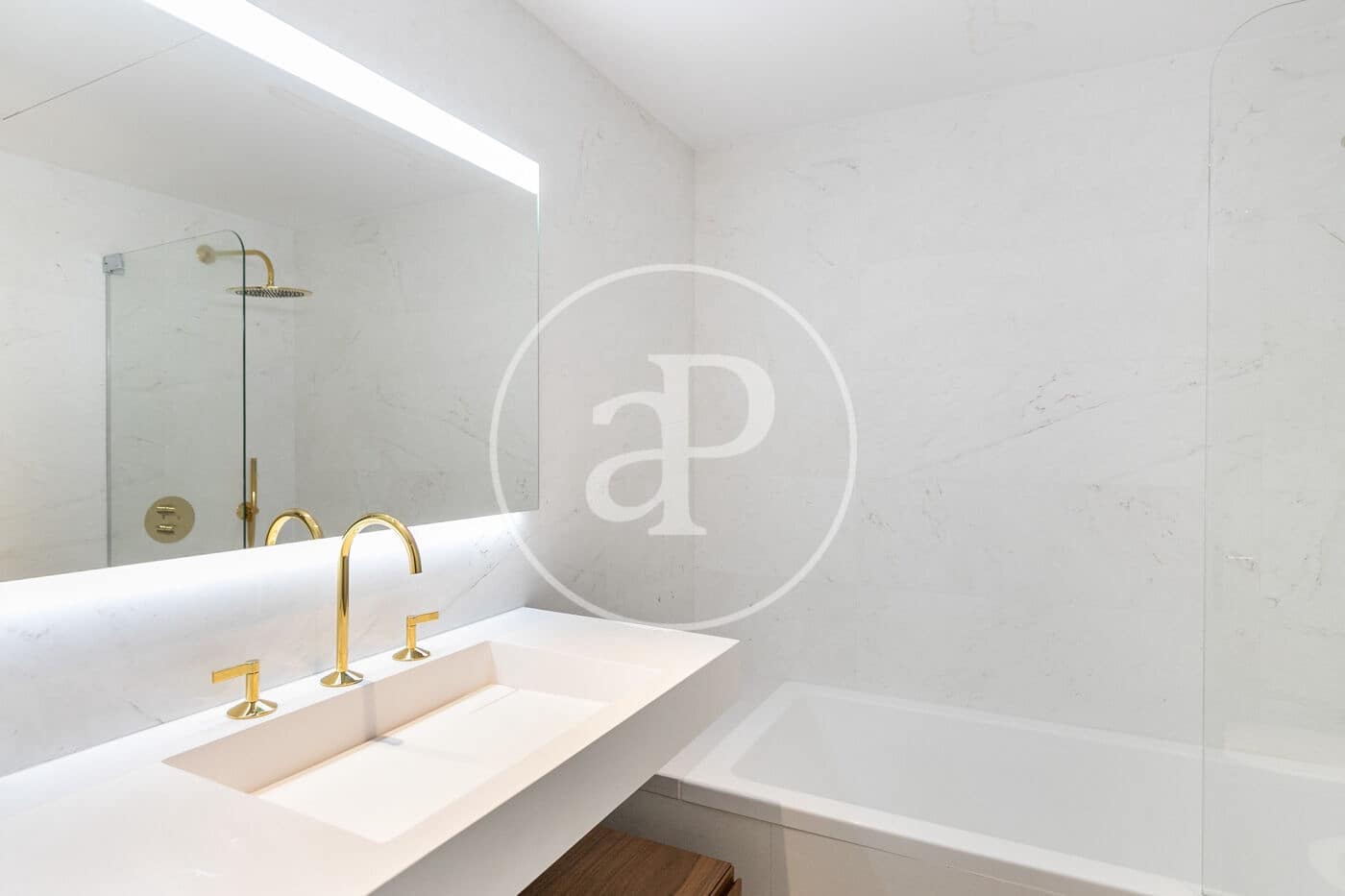 6 soveværelse Lejlighed til salg i Esplugues de Llobregat med swimmingpool - € 2.058.000 (Ref: 9147442)