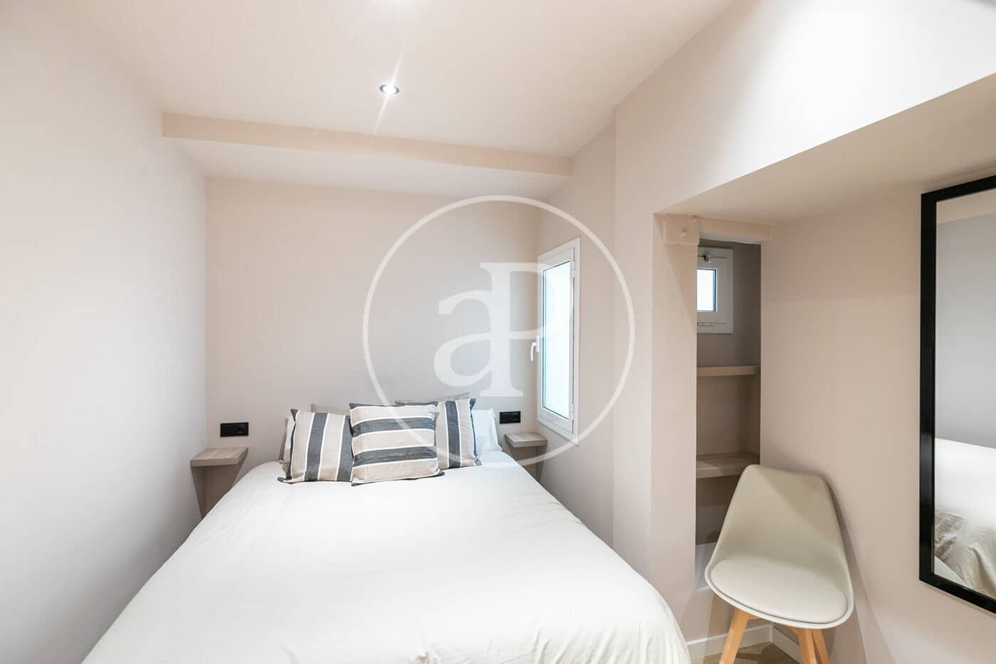 3 soveværelse Lejlighed til leje i Barcelona by - € 1.650 (Ref: 9149601)