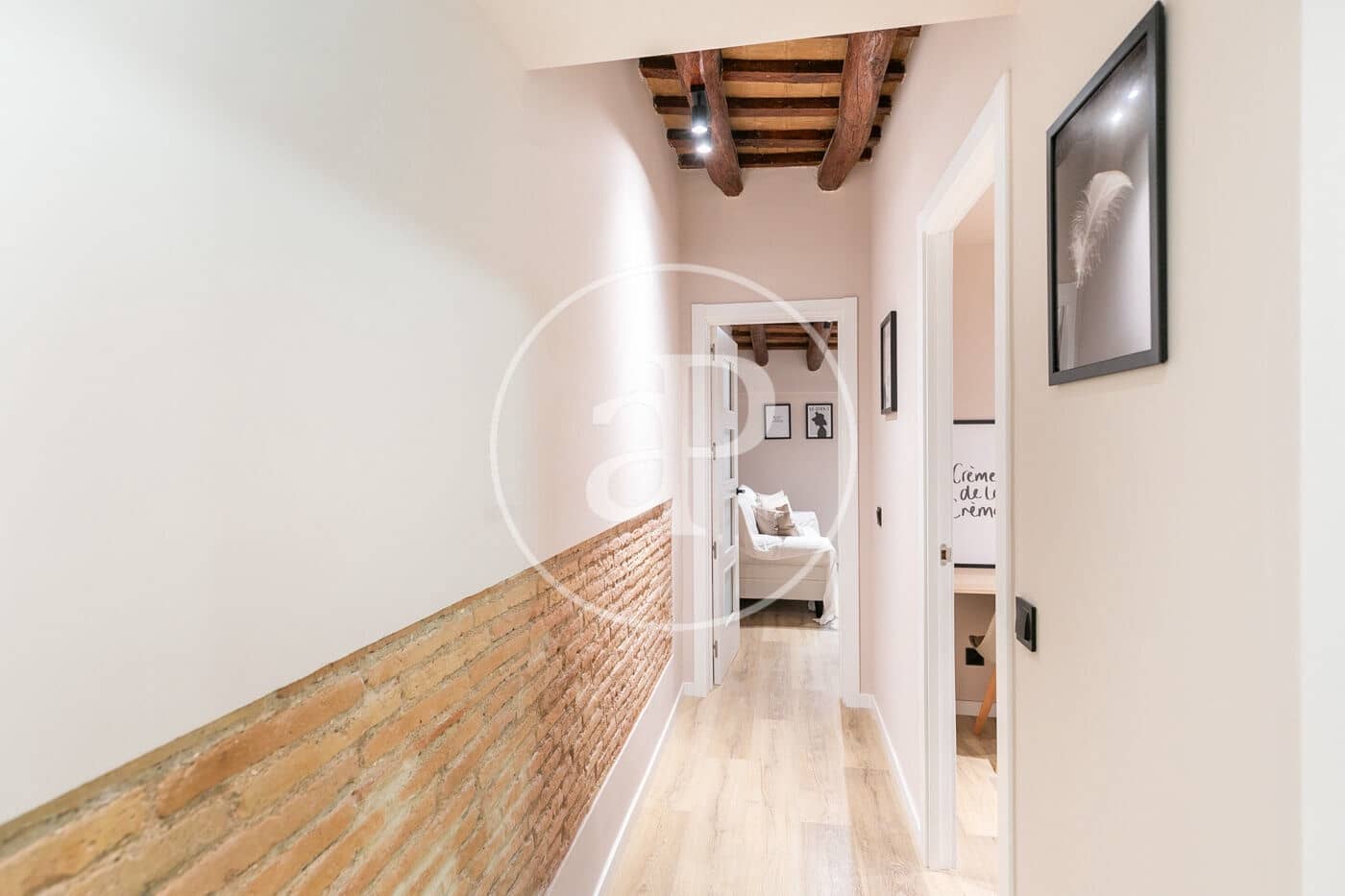 3 soveværelse Lejlighed til leje i Barcelona by - € 1.650 (Ref: 9149601)