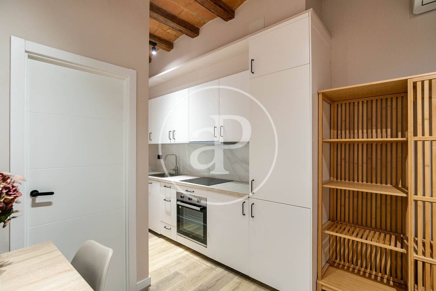 3 bedroom Apartment for rent in Barcelona city - € 1,600 (Ref: 9149602)