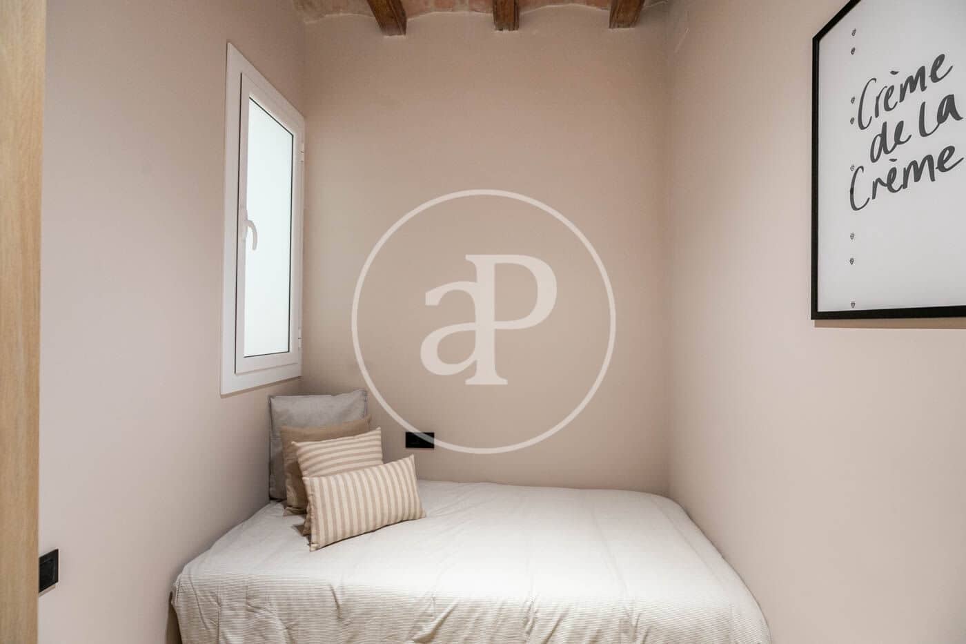 3 bedroom Apartment for rent in Barcelona city - € 1,600 (Ref: 9149602)