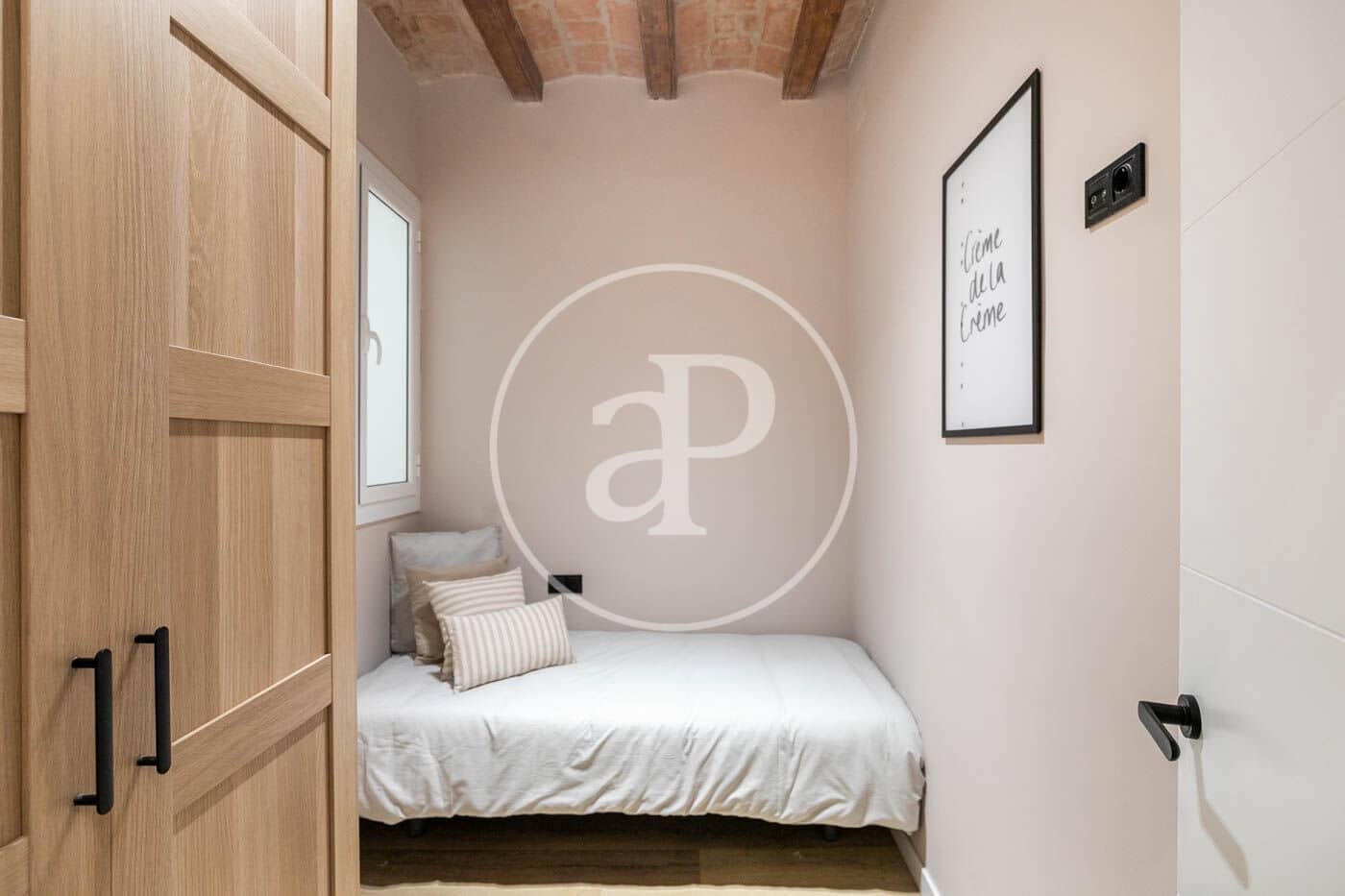 3 bedroom Apartment for rent in Barcelona city - € 1,600 (Ref: 9149602)