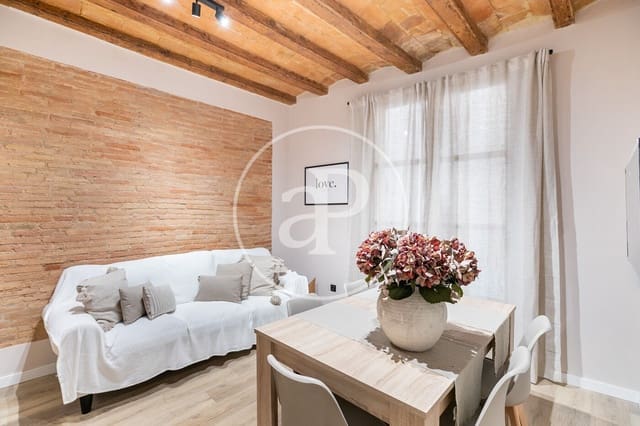 3 makuuhuone Huoneisto vuokrattavana paikassa El Raval, Barcelona kaupunki - 1 600 € (Ref: 9149602)