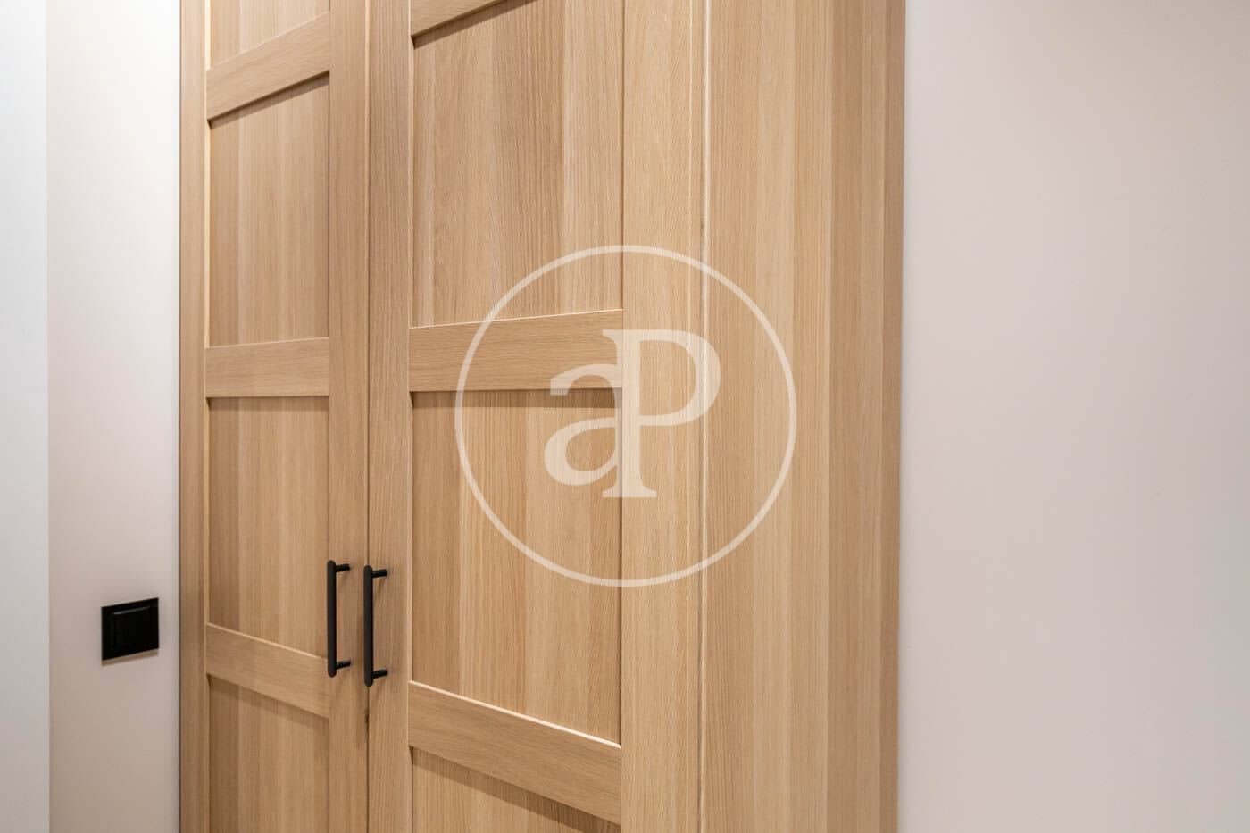 3 bedroom Apartment for rent in Barcelona city - € 1,600 (Ref: 9149602)